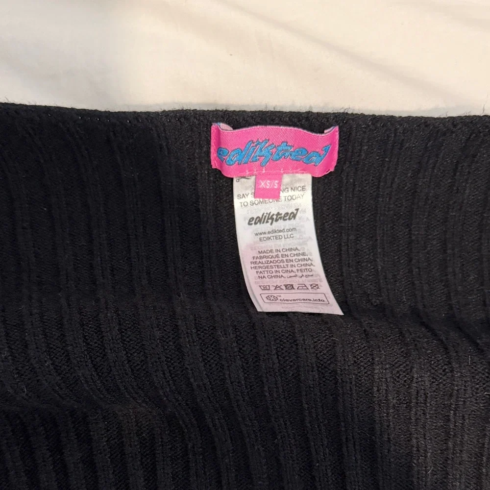Edikted Black shawl - Picture 2 of 2